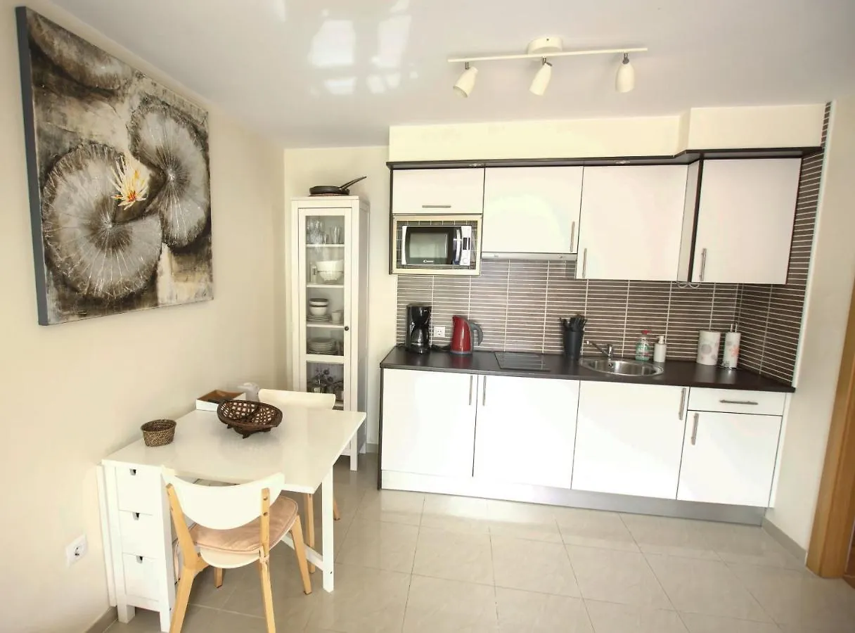 Book Jet - Hibiscus Beach Front Costa Calma Apartamento